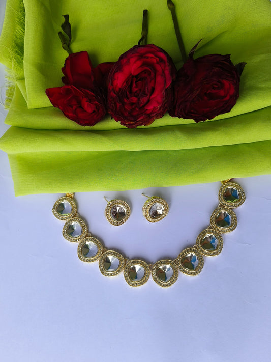 Elegant Round Mirror Kundan Necklace Set with Stud Earrings