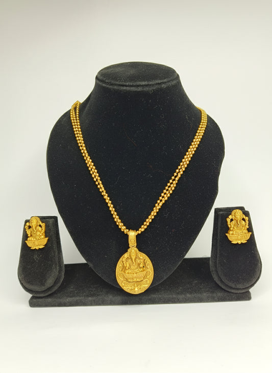 Ganesh Pendant Necklace with Matching Earrings – Traditional Devotional Jewellery