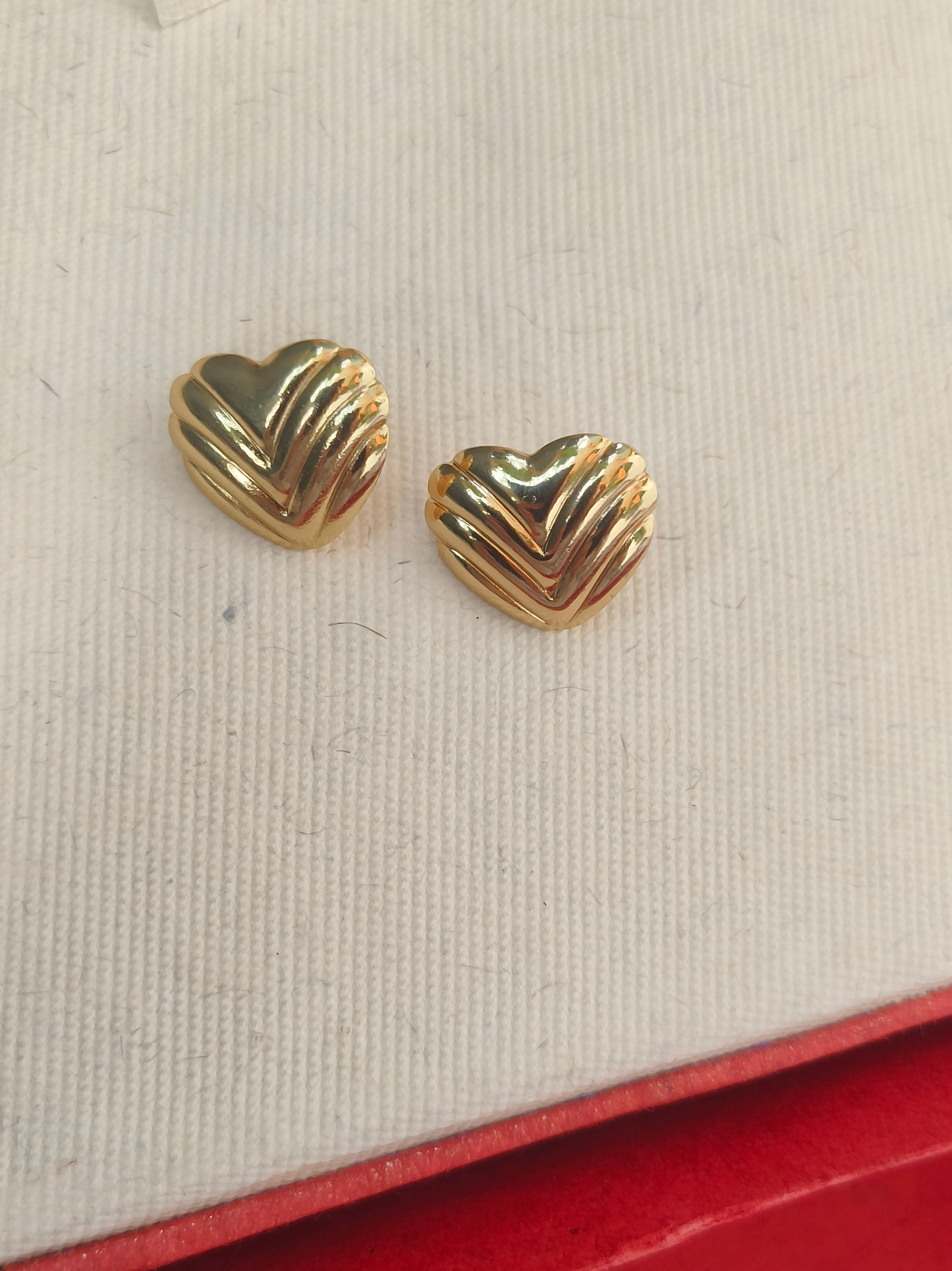 Anti-Tarnish Gold Heart Earrings – Classic Everyday Jewelry