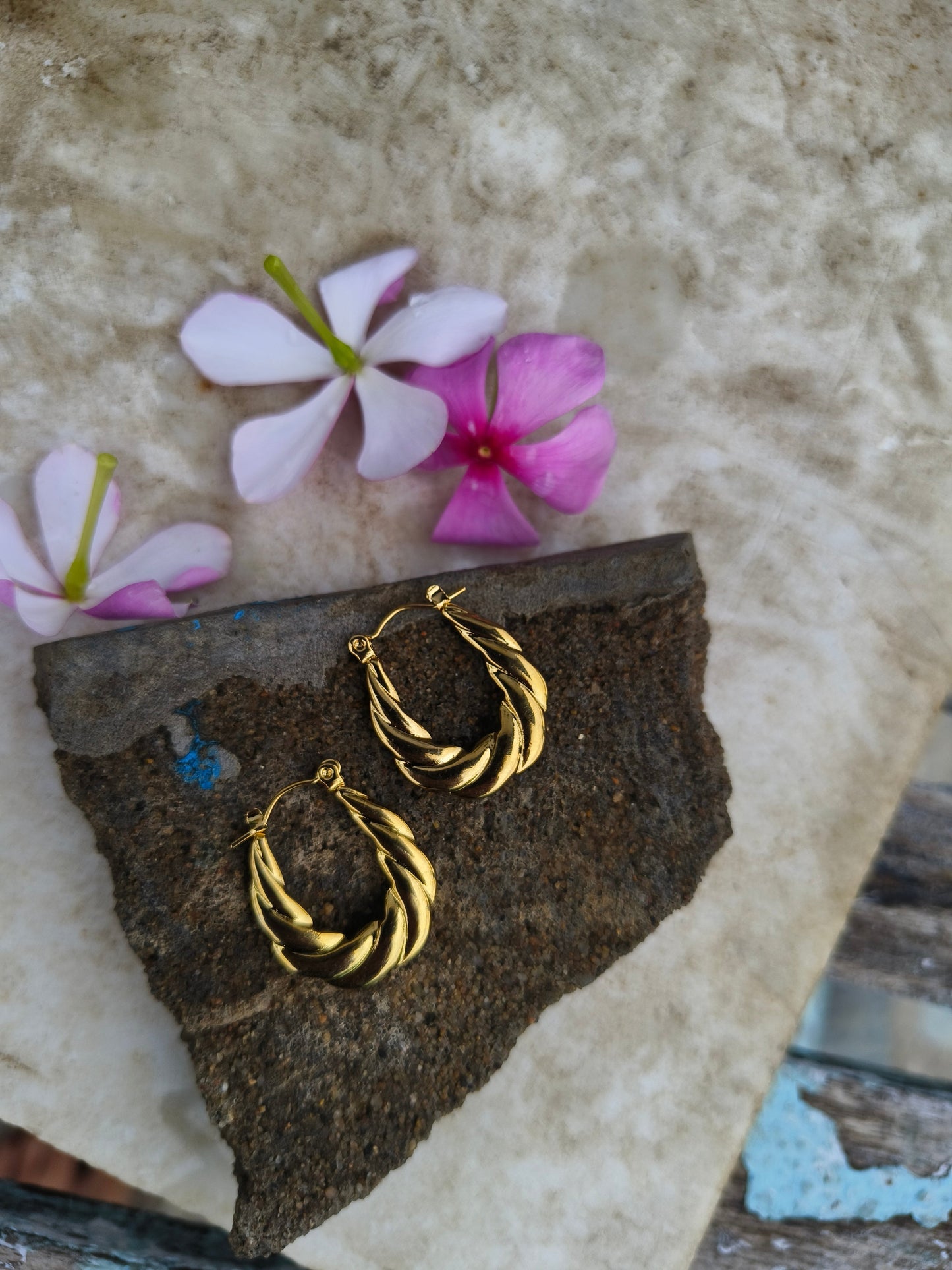 Elegant Twisted Gold Anti-Tarnish Hoop Earrings
