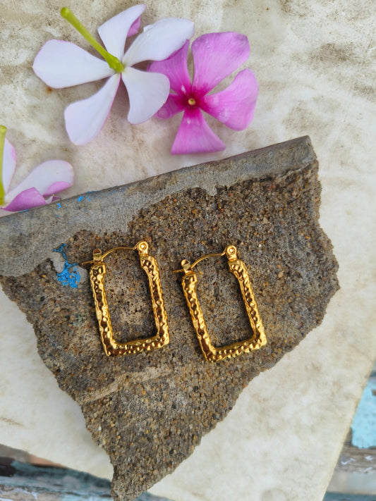 Classic Golden Hoop Earrings | Timeless Everyday Style