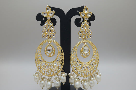 BEAUTIFUL GOLDEN LONG EARRINGS