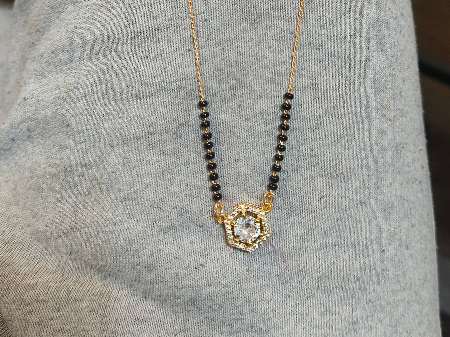 Elegant Gold Mangalsutra with Hexagon Diamond Pendant