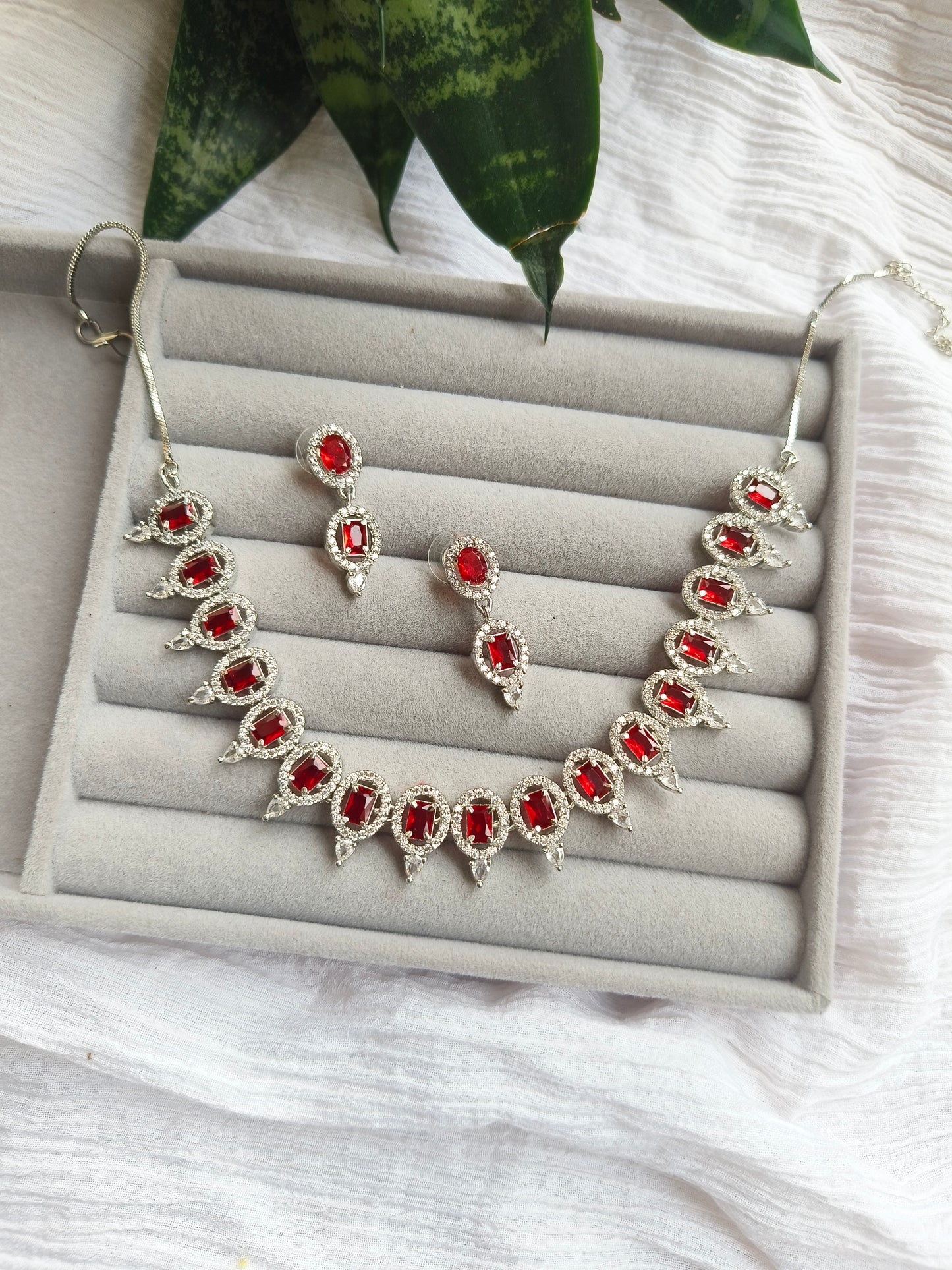 RED AMERICAN DIAMOND NEACKLACE