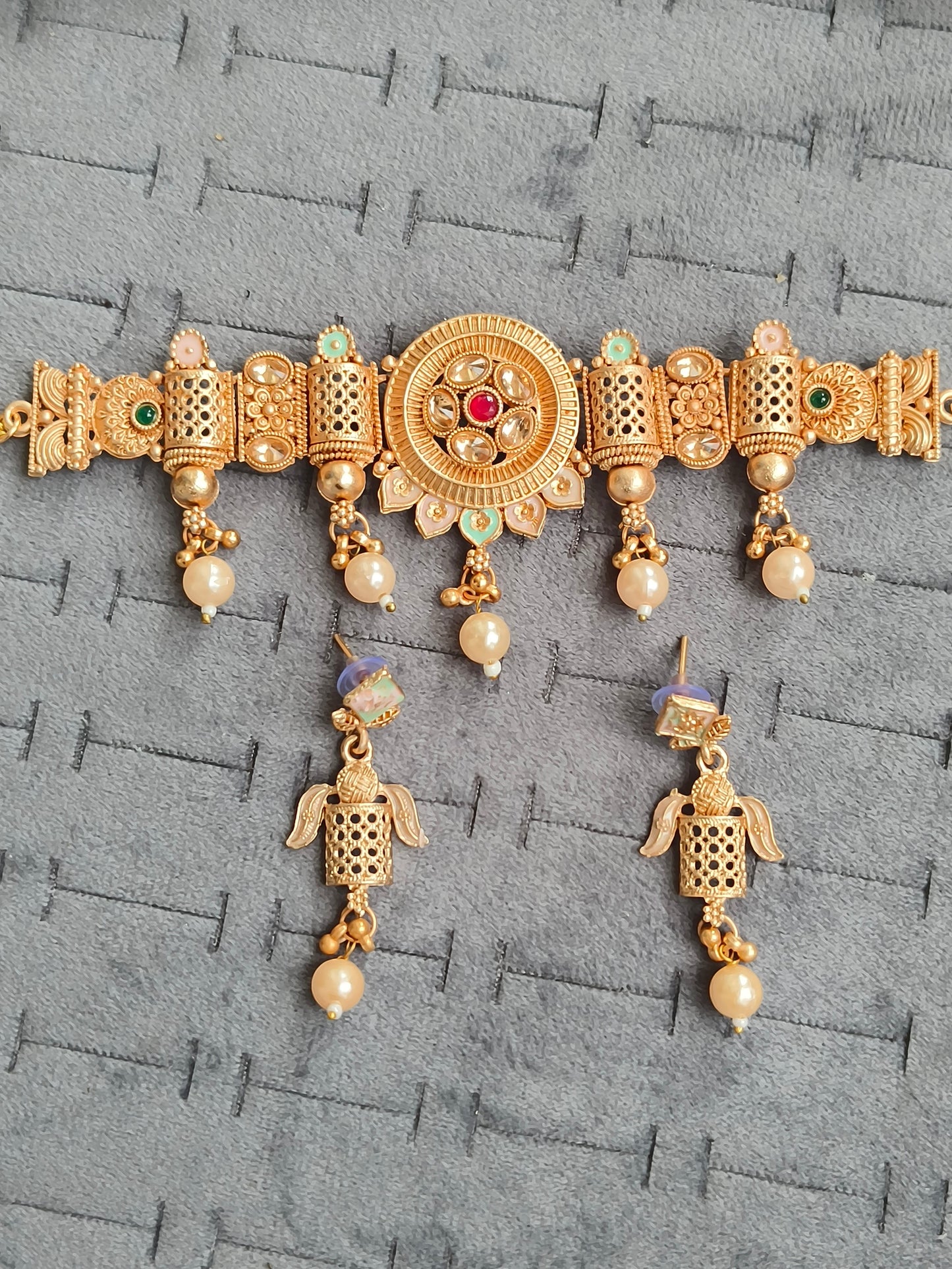 RAJWADI CHOKAR WITH EARRINGS