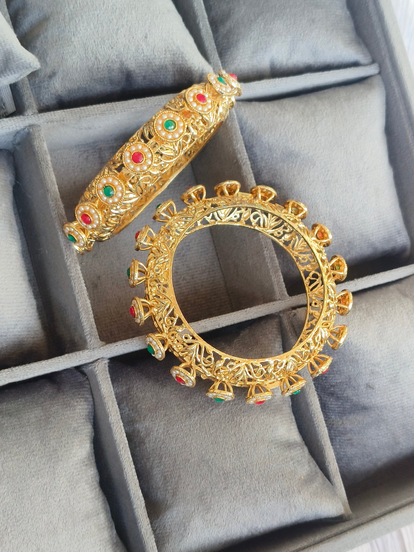 GOLDEN RAJWADI BANGLE RB05