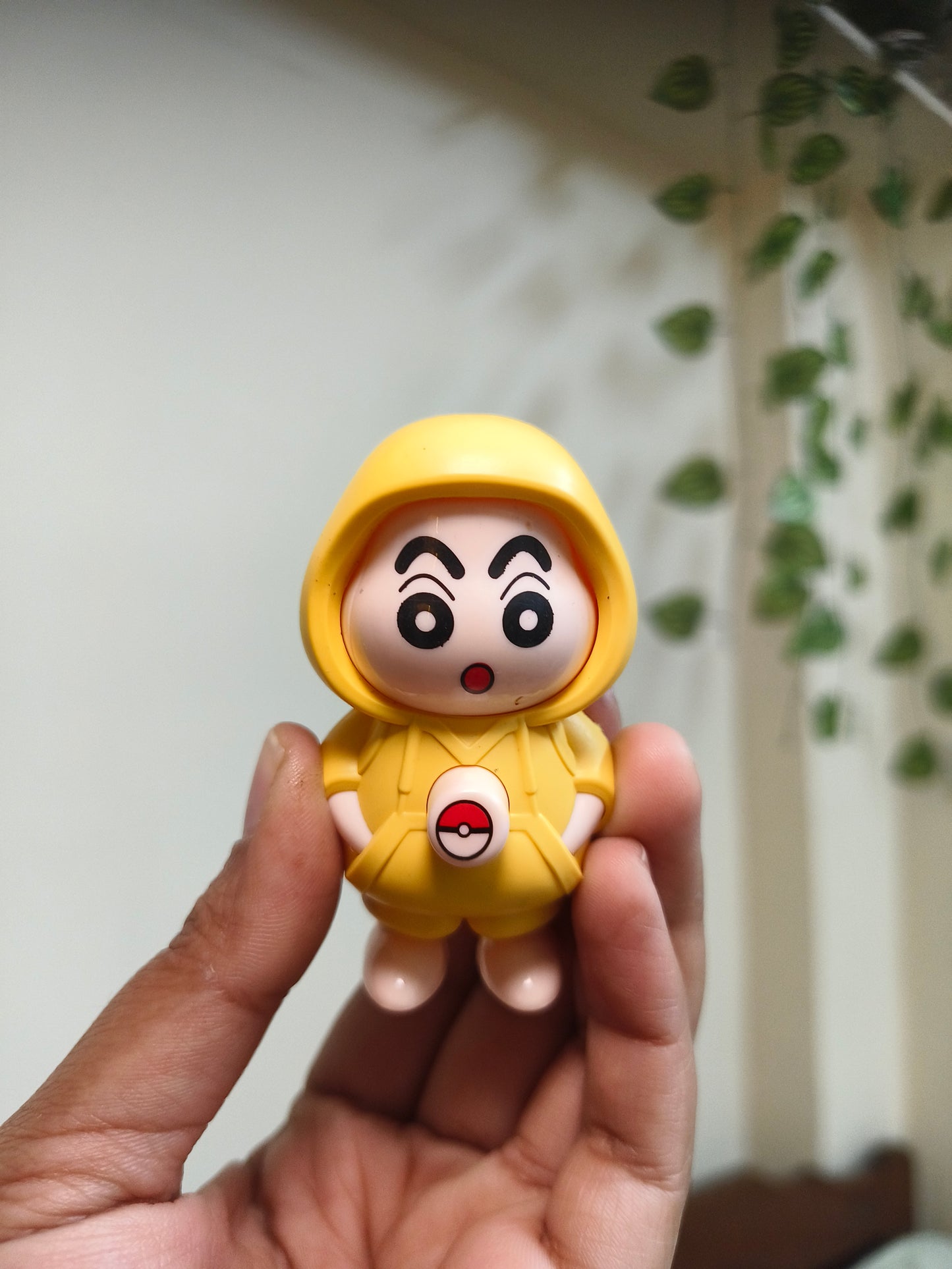 Mini Mood Changing Yellow Cartoon Keyring | Shinchan-Inspired Cute Character Keychain | Aesthetic Bag & Car Charm