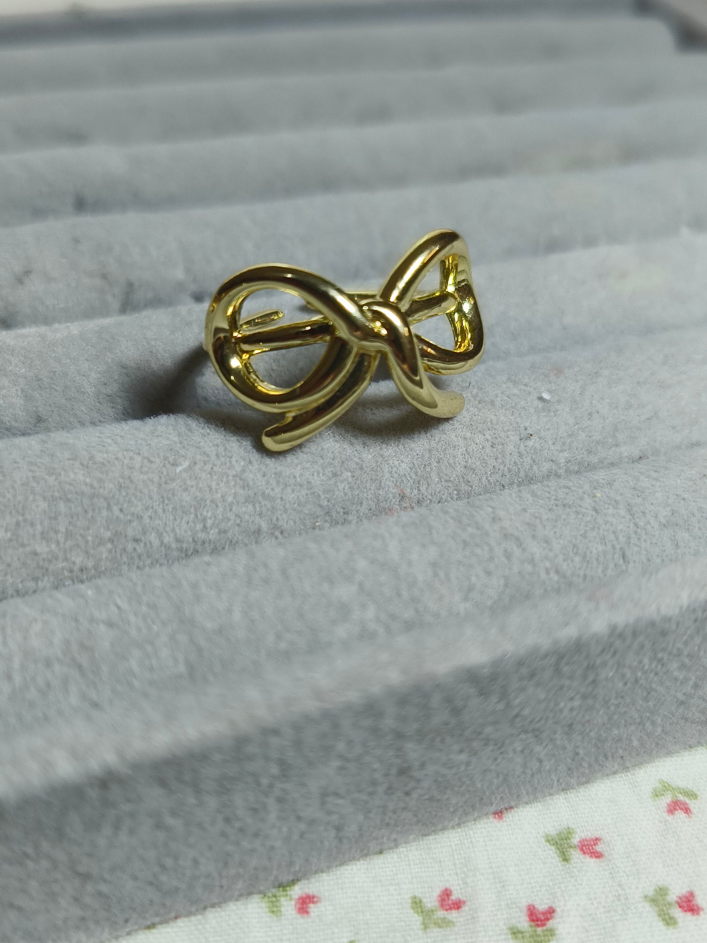 Pintresty bow ring