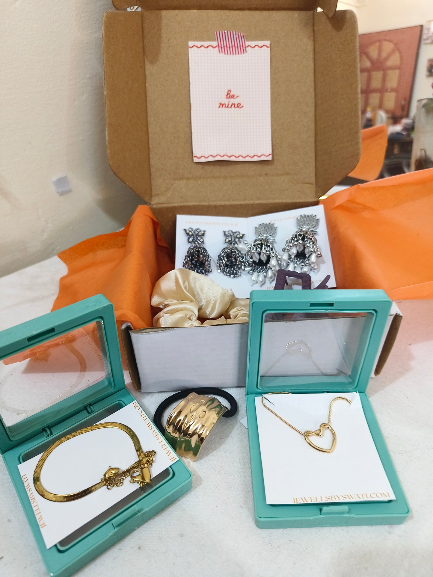 Premium Jewelry Gift Hamper for Women