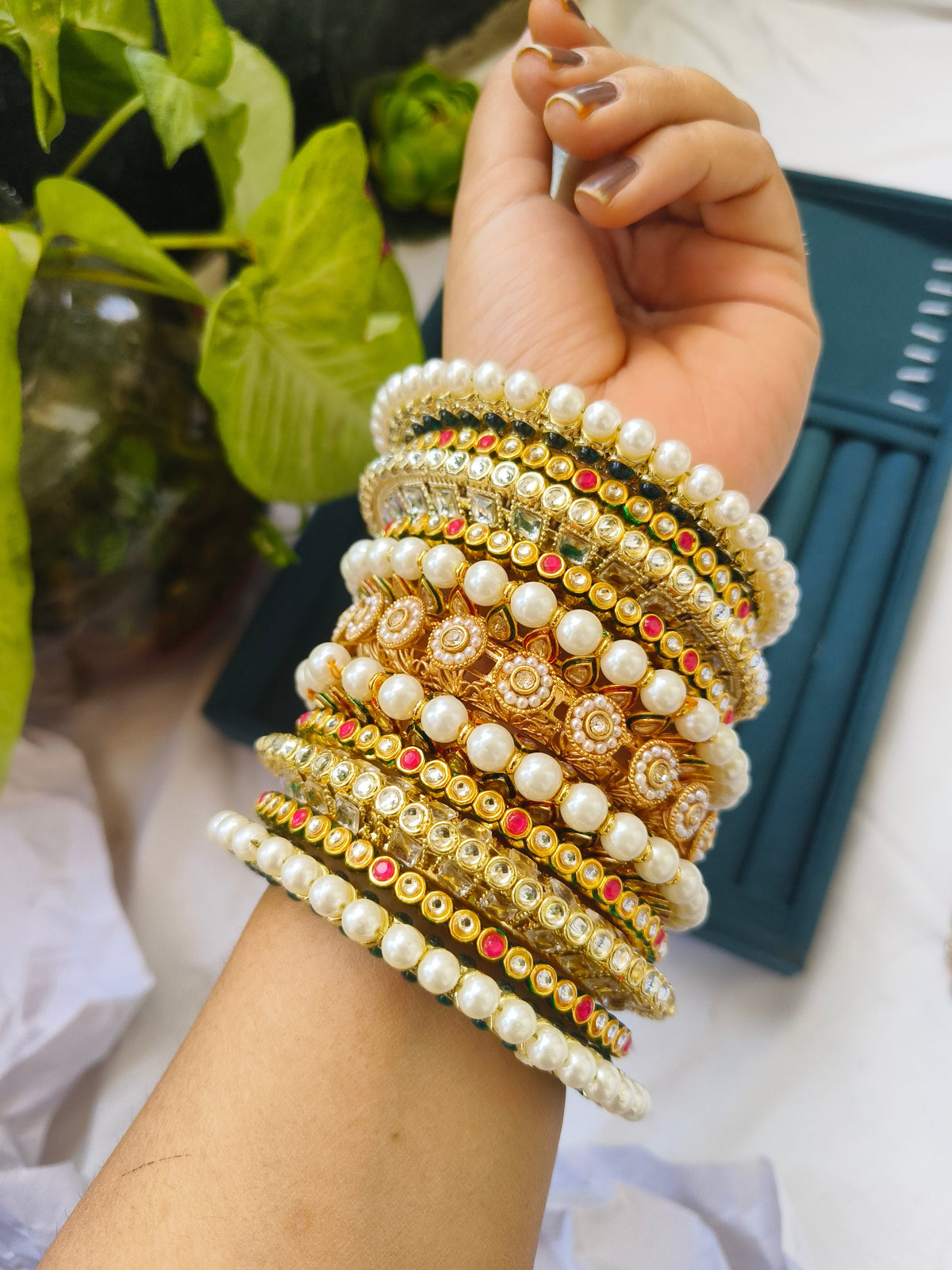 BANGLES