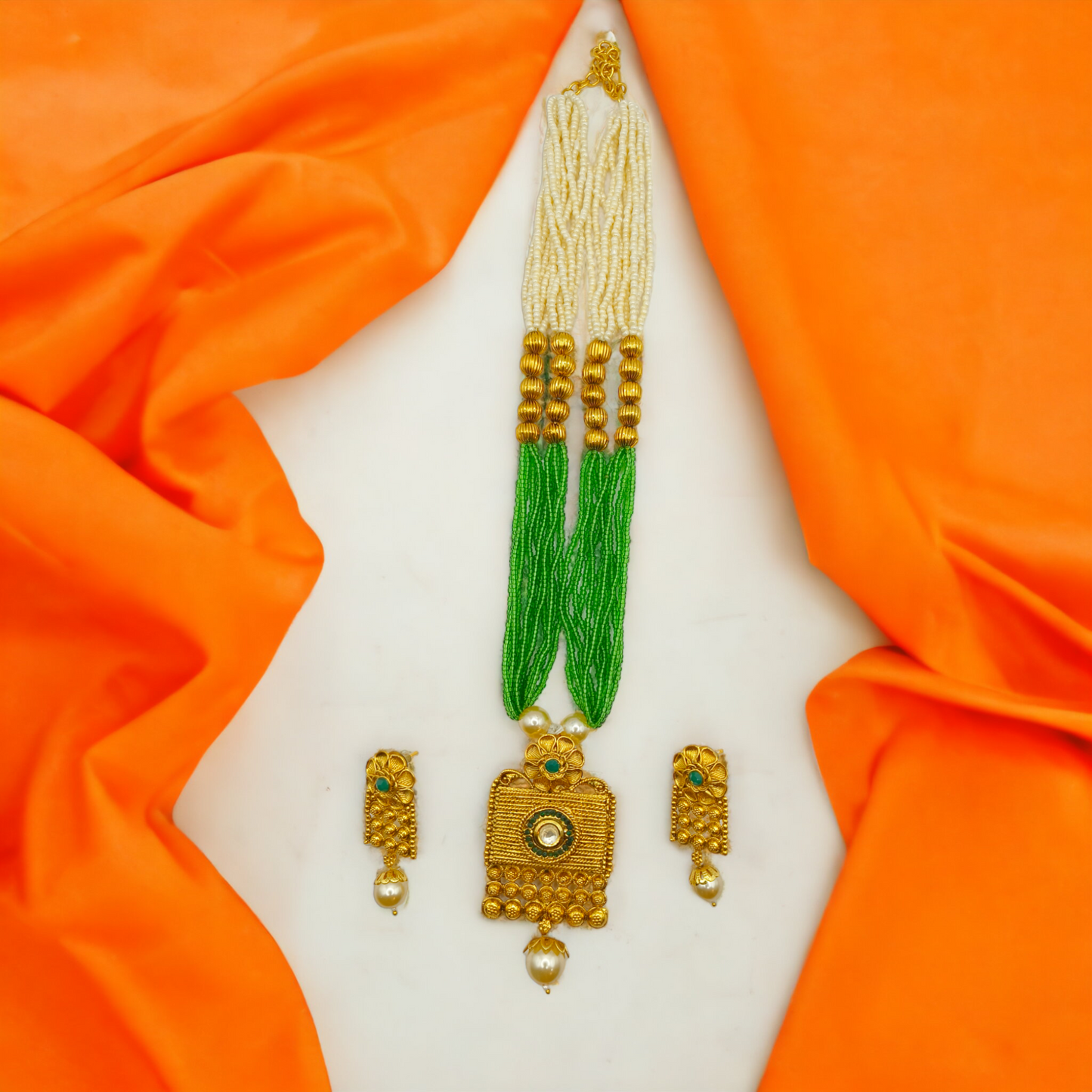 Golden Square Pendant Pearl Beaded Necklace Set