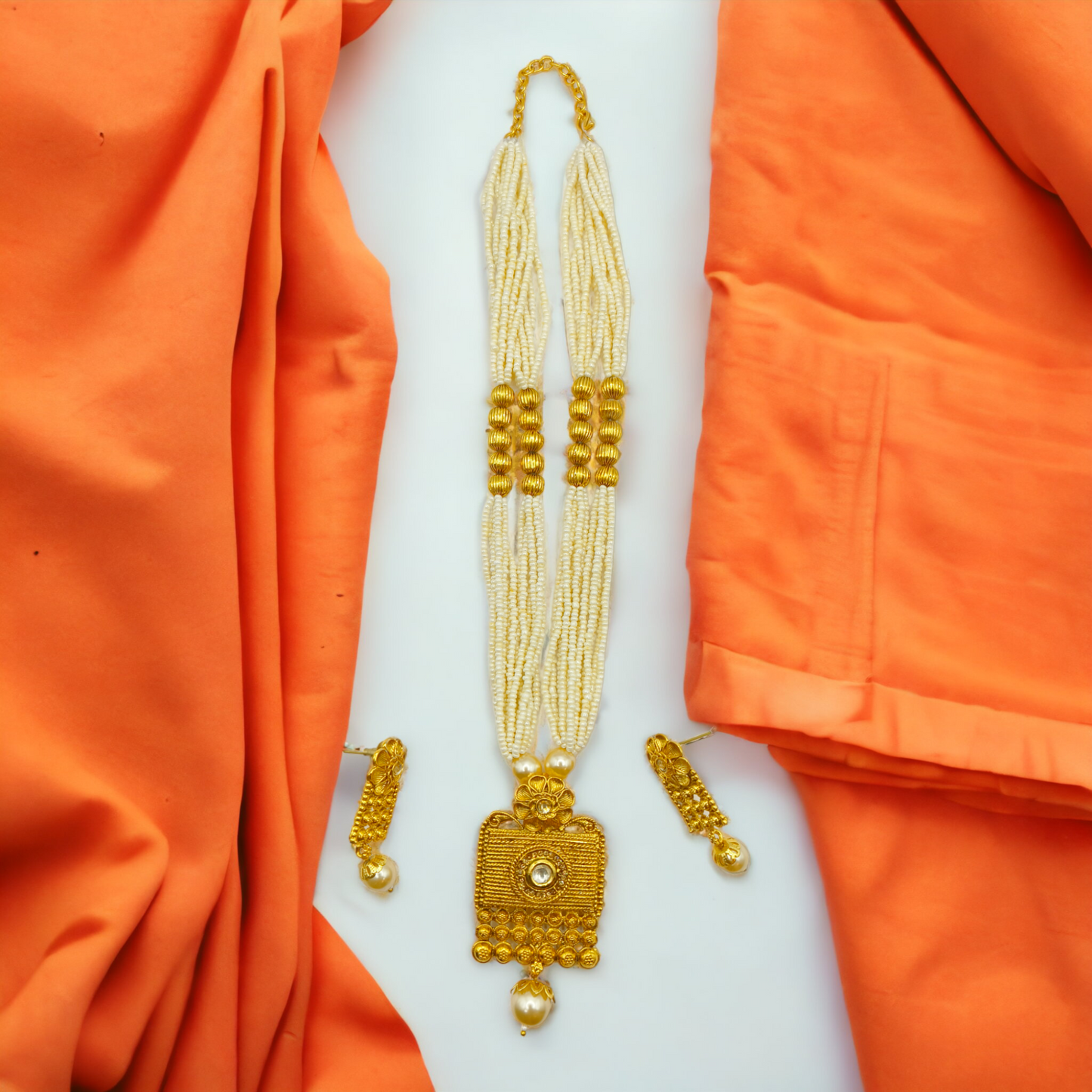 Golden Square Pendant Pearl Beaded Necklace Set