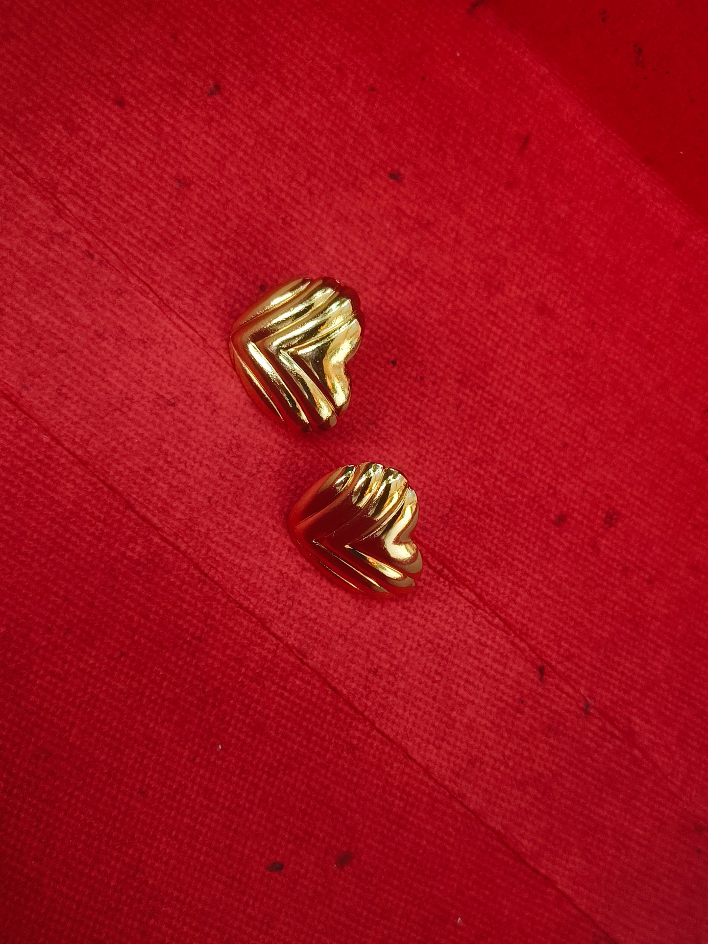 Anti-Tarnish Gold Heart Earrings – Classic Everyday Jewelry