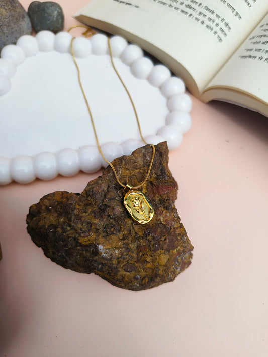 Stainless Steel Gold Engraved Floral Pendant Necklace – Minimalist Jewelry