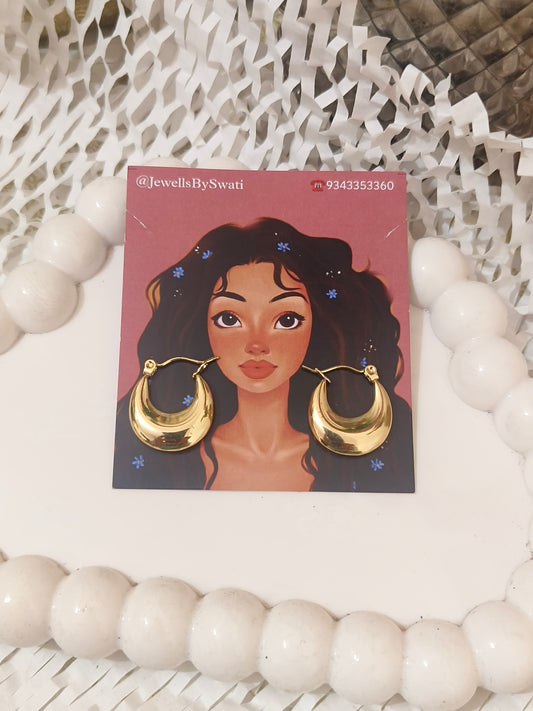 Classic Golden Hoop Earrings | Timeless Everyday Style