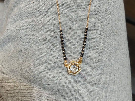 Elegant Gold Mangalsutra with Hexagon Diamond Pendant