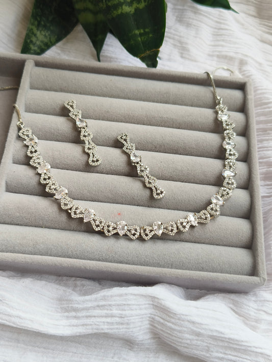 SILVER MINIMAL ONE LINE AMERICAN DIAMOND NEACKLACE