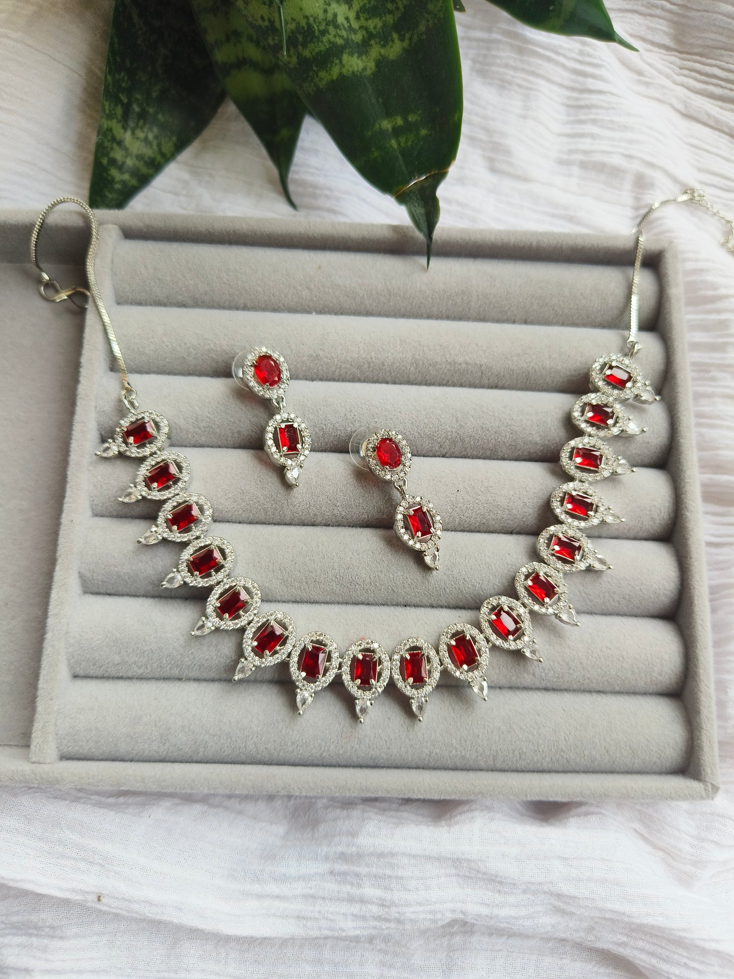 RED AMERICAN DIAMOND NEACKLACE