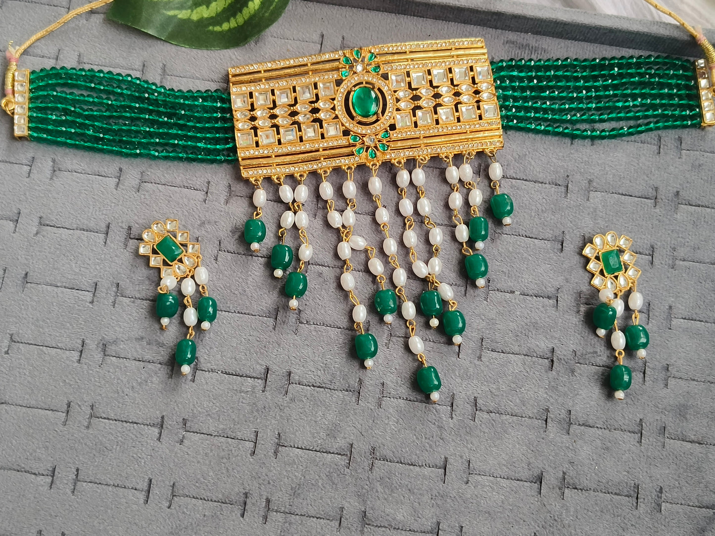 BEAUTIFUL GREEN RAJASTHANI AAD NEACKLACE
