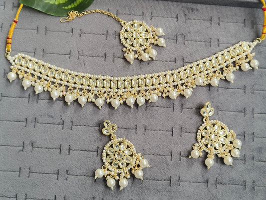 BEAUTIFUL IOVERY NEACKLACE SET WITH PEARL