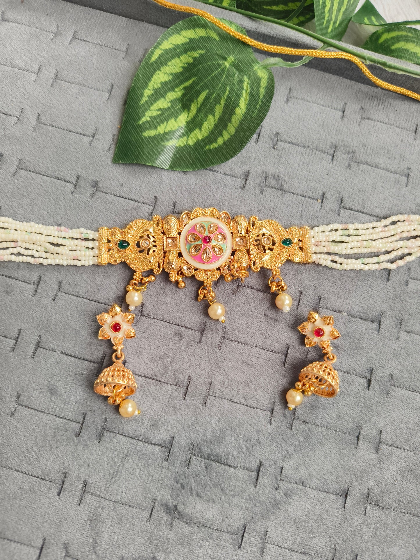 Beautiful GOLDEN CHOKAR WITH JHUMKI