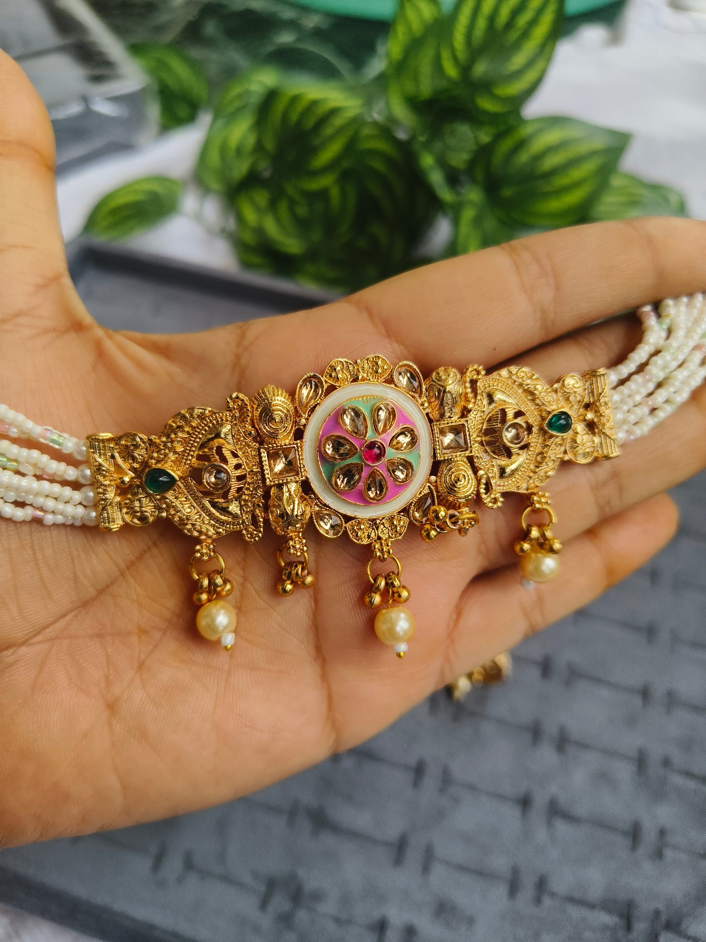 Beautiful GOLDEN CHOKAR WITH JHUMKI