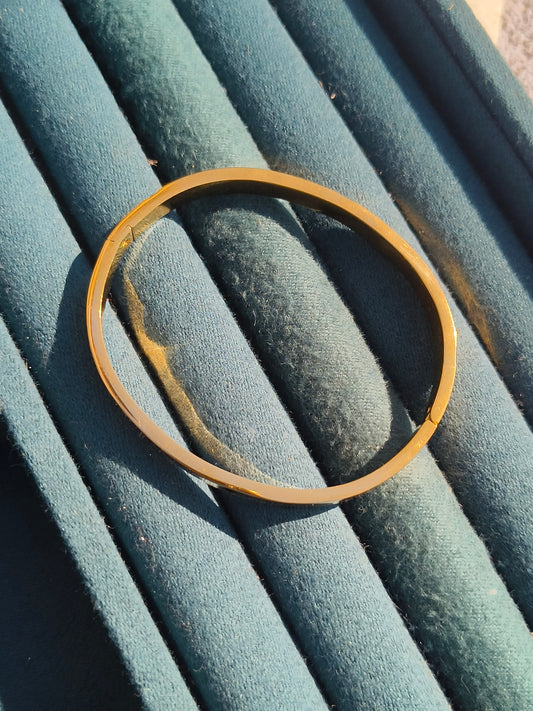 Anti-Tarnish Gold Plated Floral CZ Bangle Bracelet