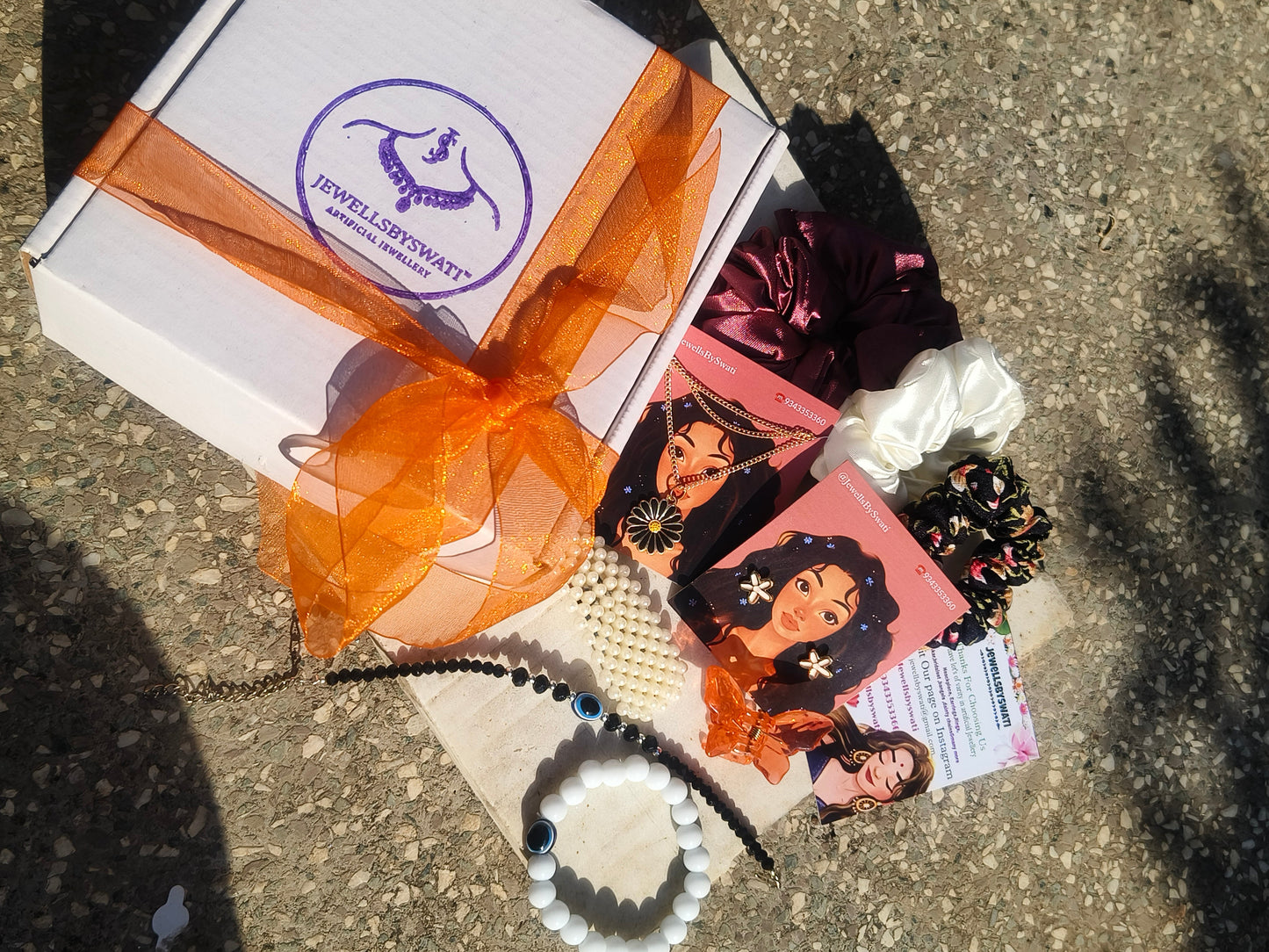 JewellsBySwati Premium Women’s Gift Hamper | Jewellery, Scrunchies, Bracelets & Hair Accessories | Perfect Gift for Her