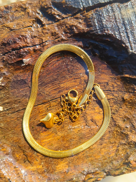 Gold Snake Chain Bracelet for Women | Anti-Tarnish Waterproof Bracelet | Minimal Everyday Jewellery