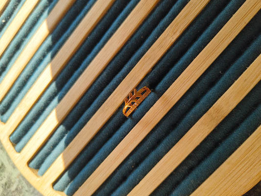 Golden Leaf Zircon Band Ring | Anti-Tarnish Gold Finish