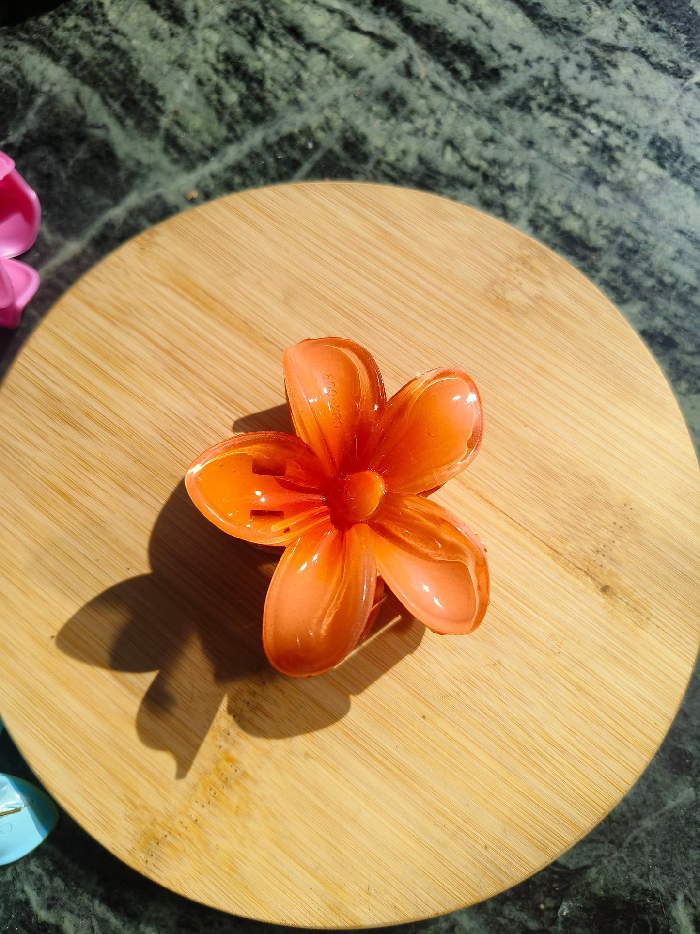 DAISY Flower Hair Claw Clip | Single Floral Hair Clip for Girls & Women