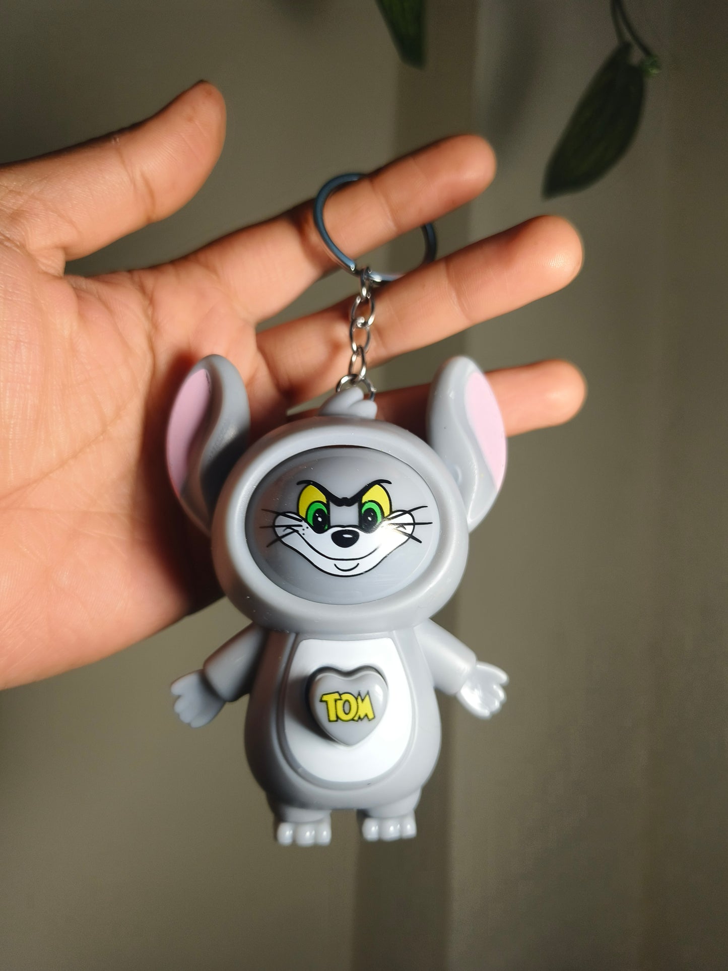 Tom Face Changing Keychain – Cute Cartoon Character Mood Keychain for Kids & Fans