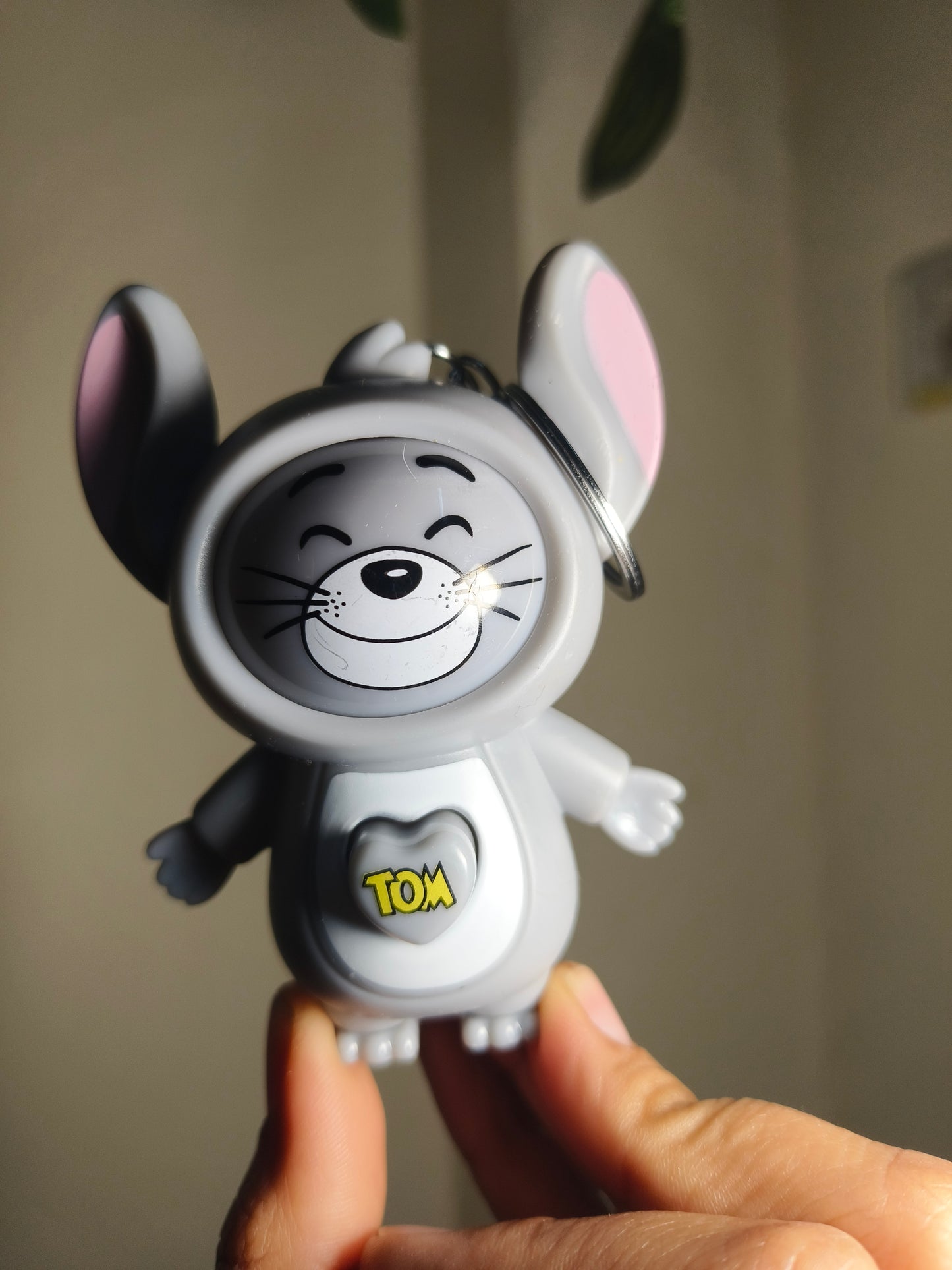 Tom Face Changing Keychain – Cute Cartoon Character Mood Keychain for Kids & Fans