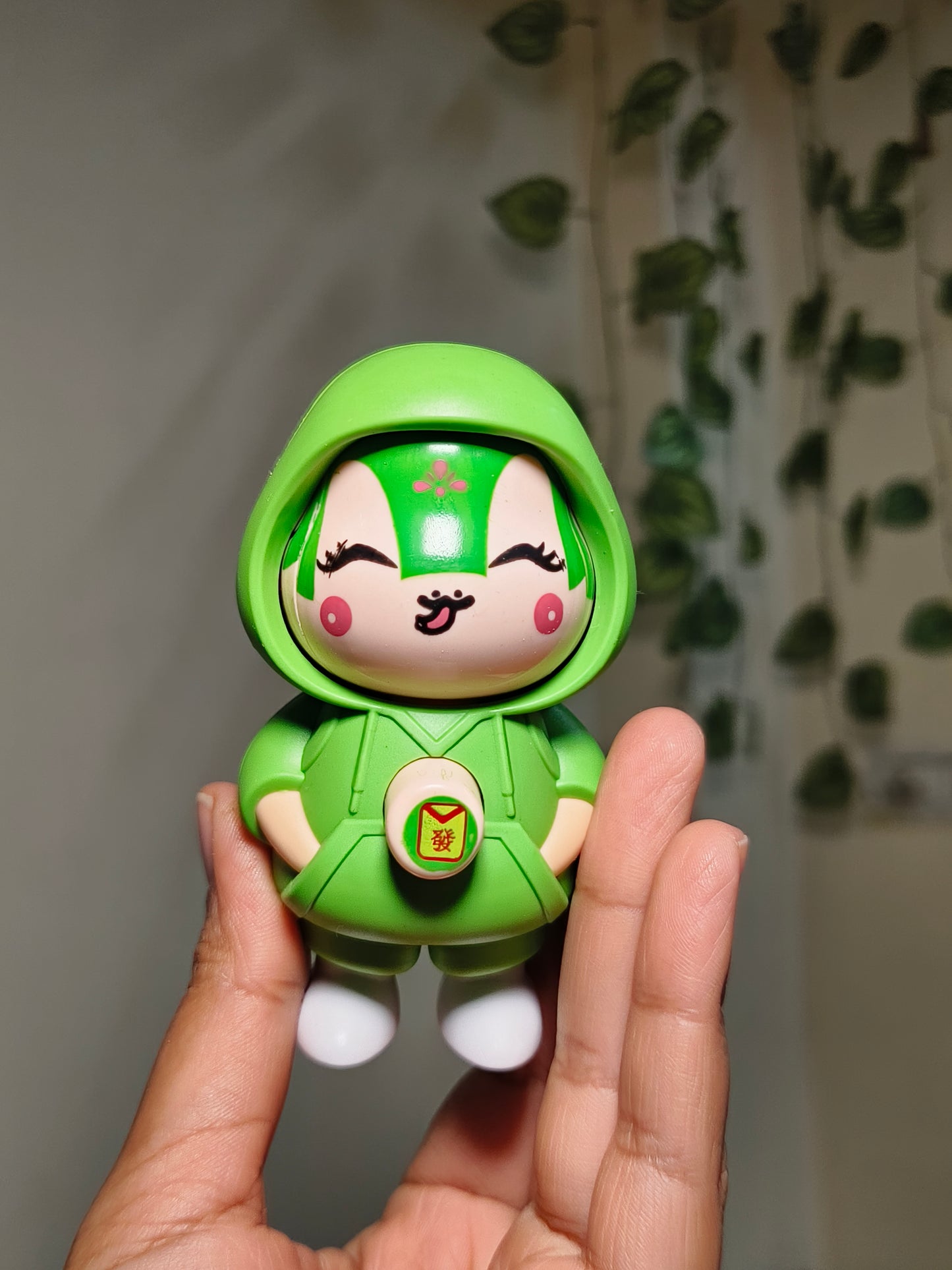 Green Face Changing Cartoon Keychain – Cute Kawaii Mood Changing Keychain for Kids & Gifts