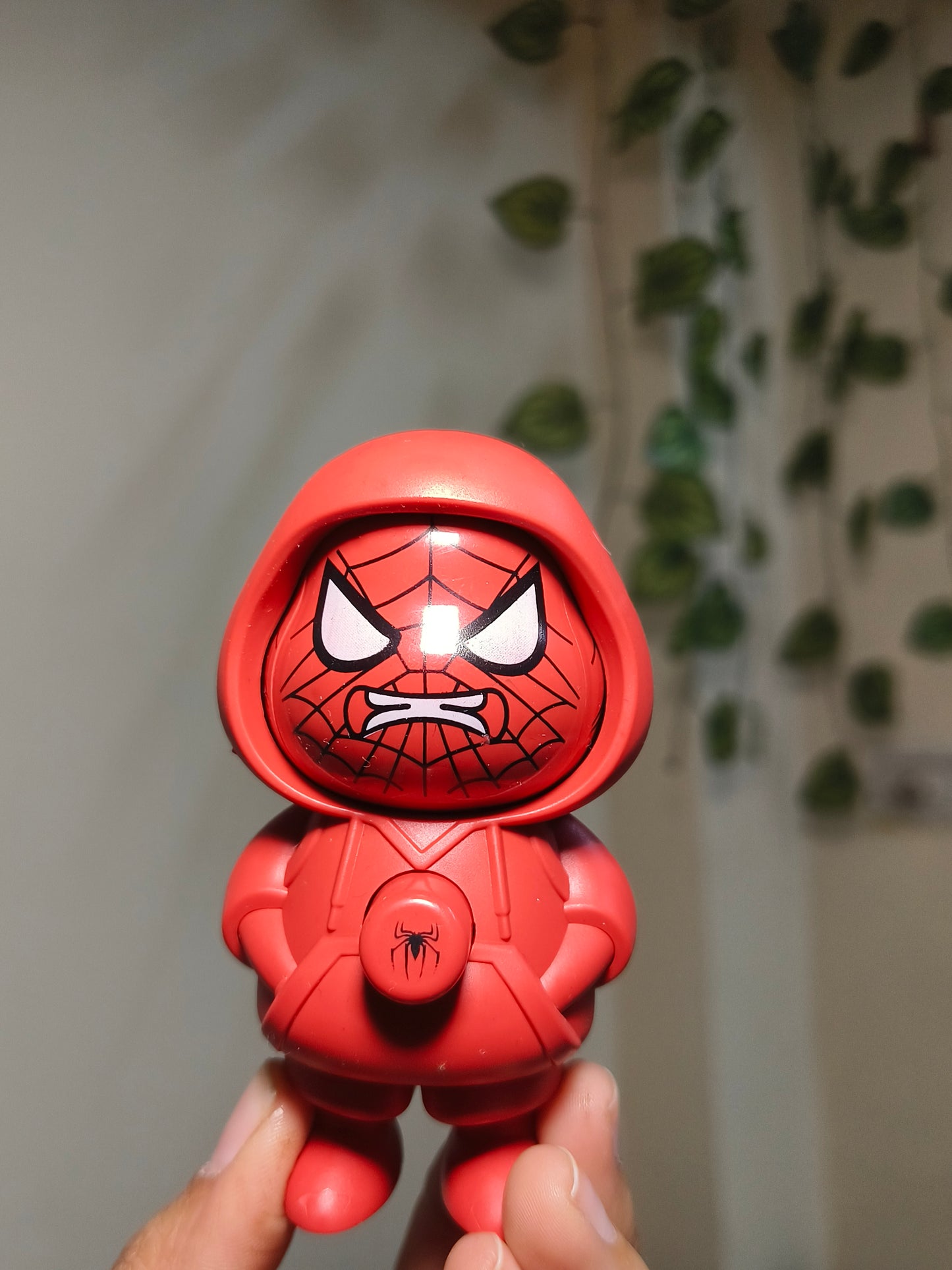Red Superhero Face Changing Keychain – Cartoon Hoodie Style Mood Changing Keychain