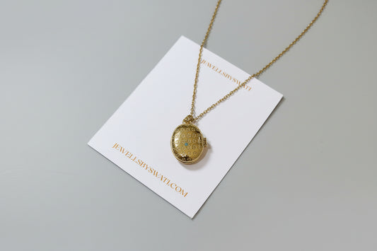 Vintage Green Enamel Oval Locket Necklace | Gold Pearl Photo Pendant for Women