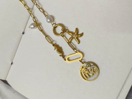 Gold Charm Necklace with Starfish & Coin Pendant – Trendy Pearl Link Chain for Women