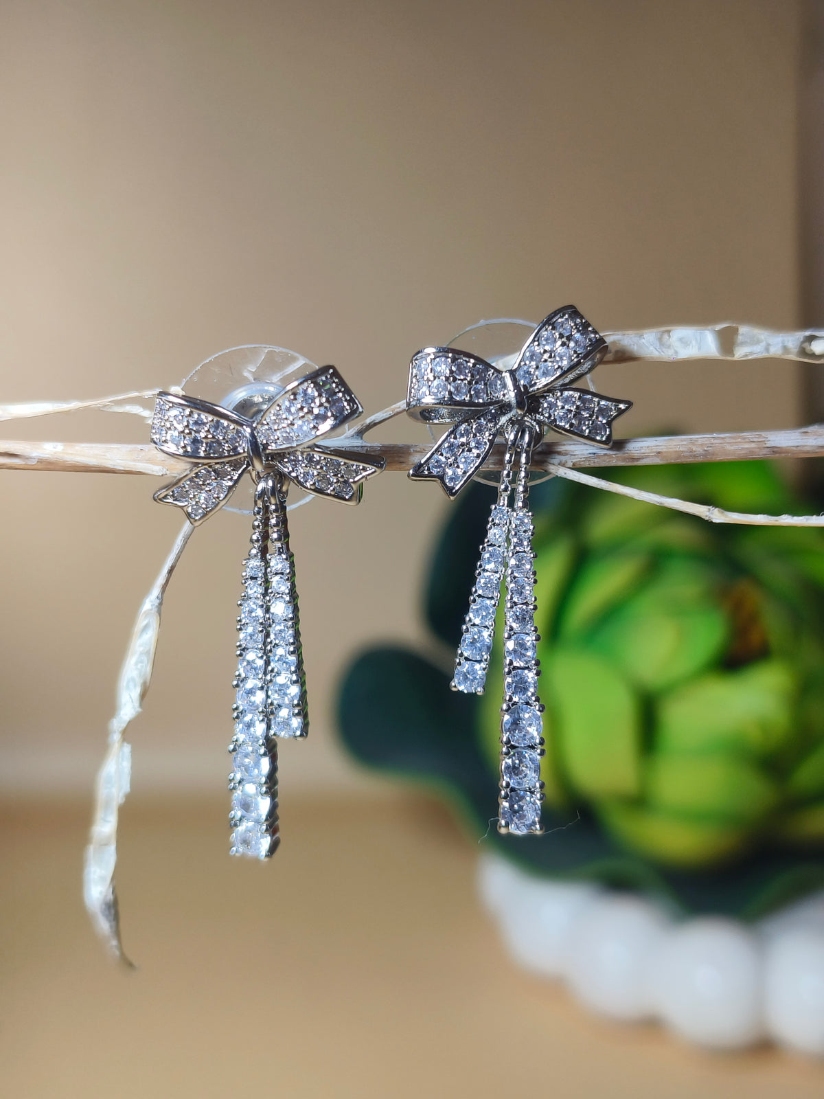 Sparkling Bow Statement Earrings🤍🎀