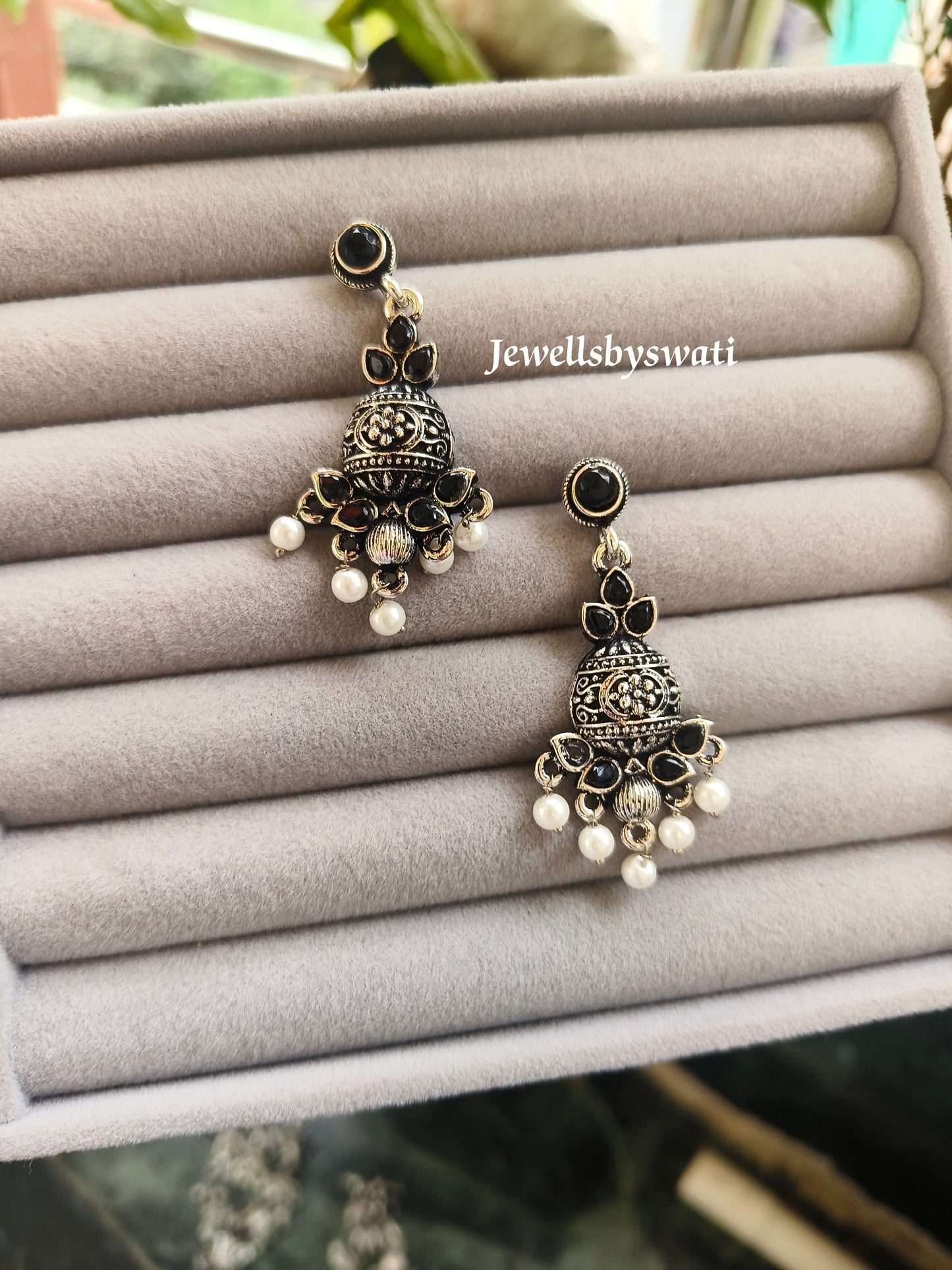 Black Pearl Jhumkas 🖤