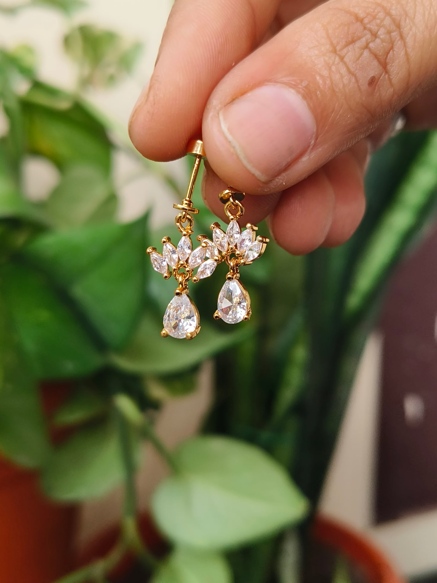 Floral Teardrop Flat Back For Vertical Helix Piercing ✨