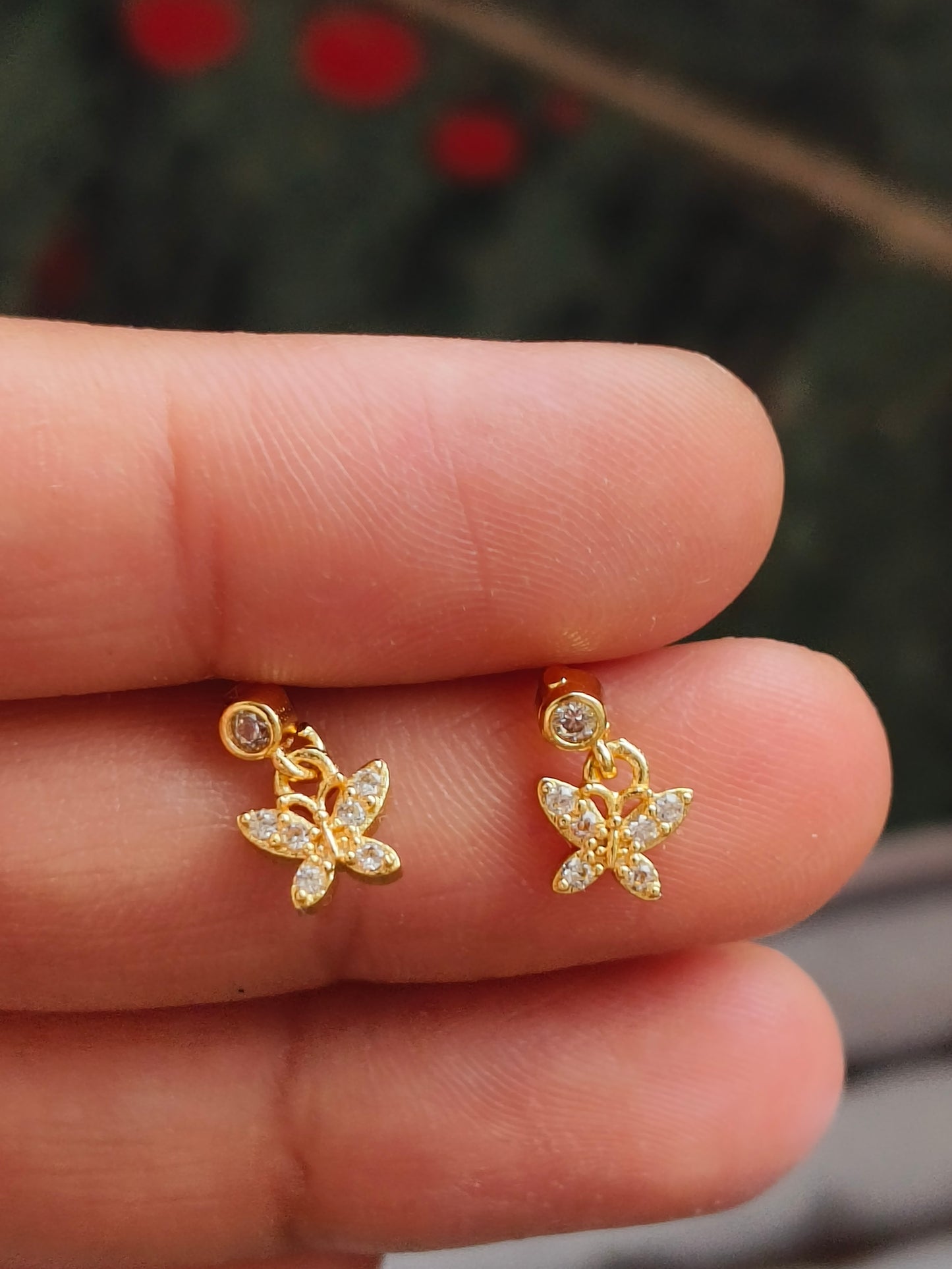 Ball back butterfly dangler |BB55