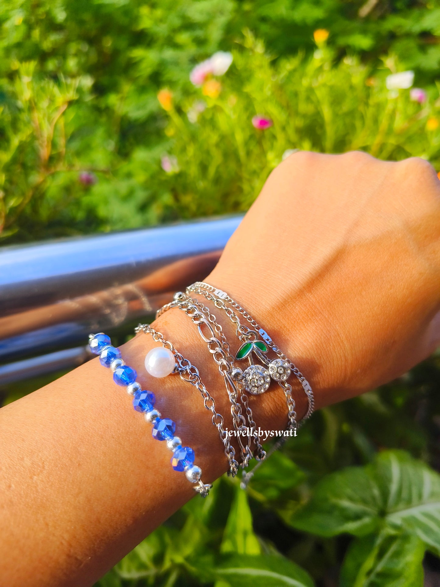 SET OF 6 Bracelate in silver and blue
