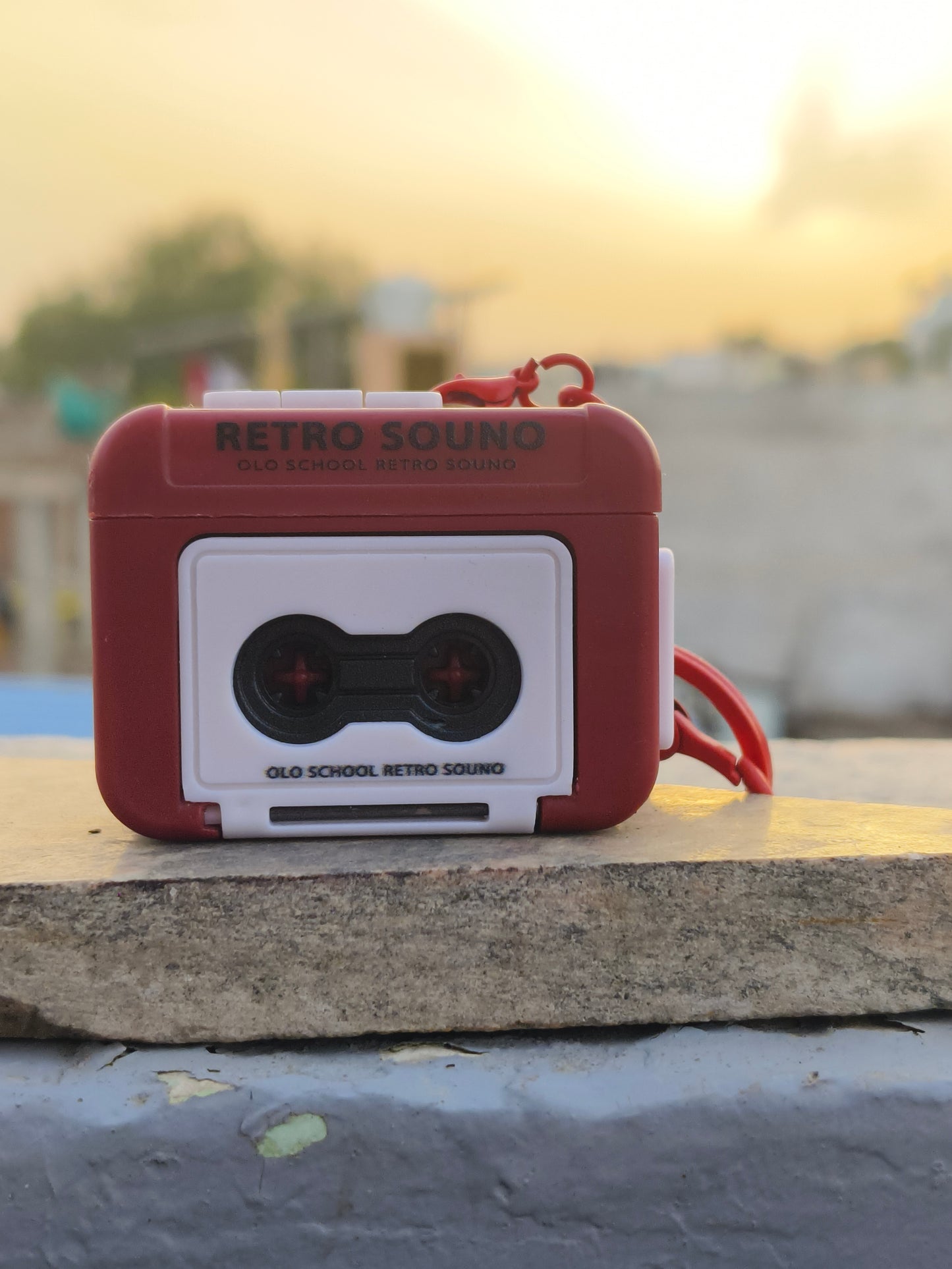 Retro voice recorder keychain 📼