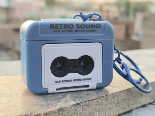 Retro voice recorder keychain 📼