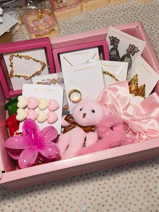 Pintresty Gift Hamper for her