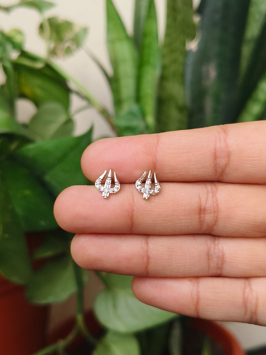 Trident Silver Ball Back Stud🔱