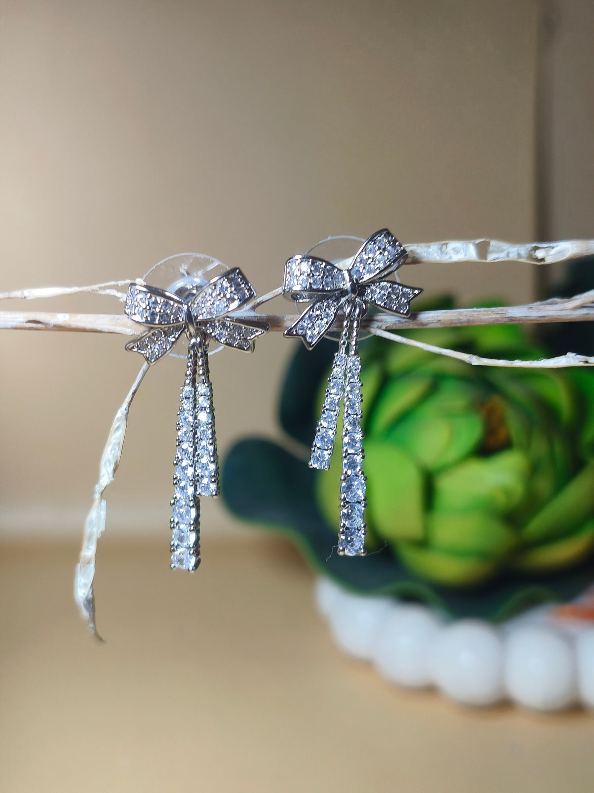 Sparkling Bow Statement Earrings🤍🎀