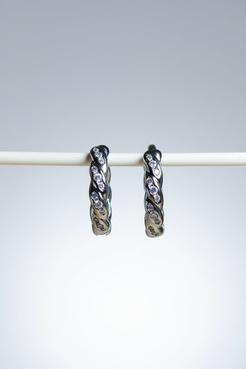 Twisted Silver Hoop Earrings🤍